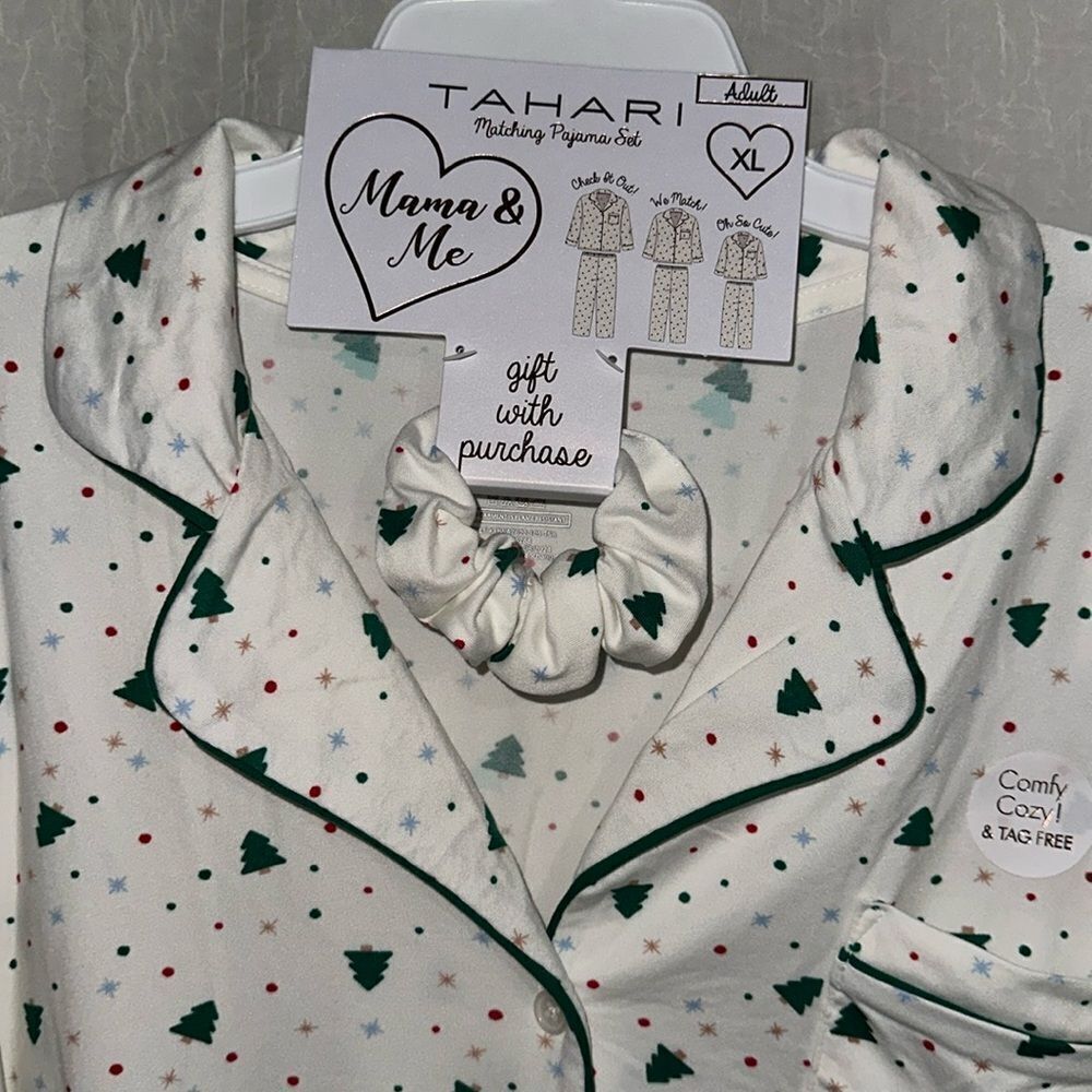 TAHARI L White Green Christmas Tree Notched Collar Long Sleeve Pants PJ Gift Set - Picture 4 of 5